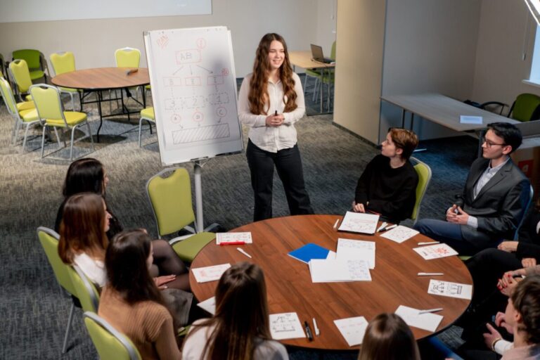 Critical thinking: How to make clear decisions in key periods.